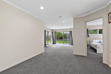 Photo of property in 26 Bundoran Way, Pinehill, Auckland, 0632