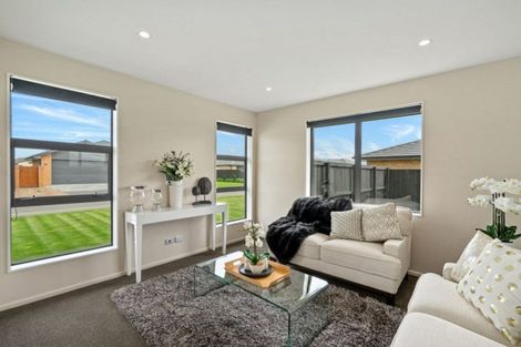 Photo of property in 2 Bellbird Place, Rolleston, 7614