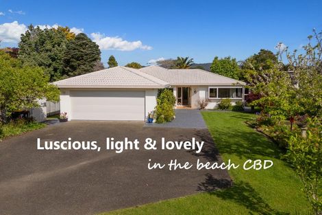 Photo of property in 12 Kenneth Avenue, Whitianga, 3510