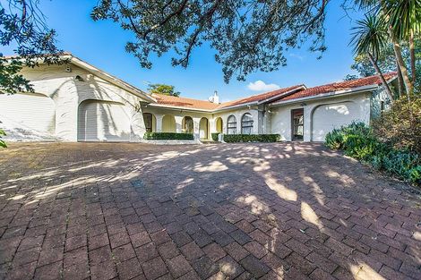 Photo of property in 271 Beach Road, Campbells Bay, Auckland, 0630