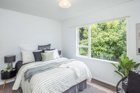 Photo of property in 30a Friend Street, Karori, Wellington, 6012