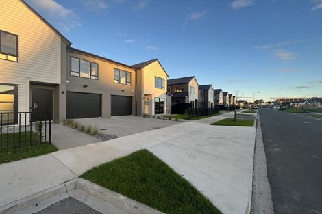 Photo of property in 11b Markham Place, Bucklands Beach, Auckland, 2012