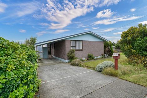 Photo of property in 32 Enniskillen Street, Clifton, Invercargill, 9812