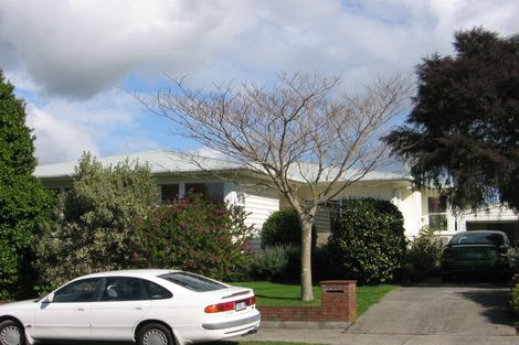 Photo of property in 15 Kapiti Place, Awapuni, Palmerston North, 4412