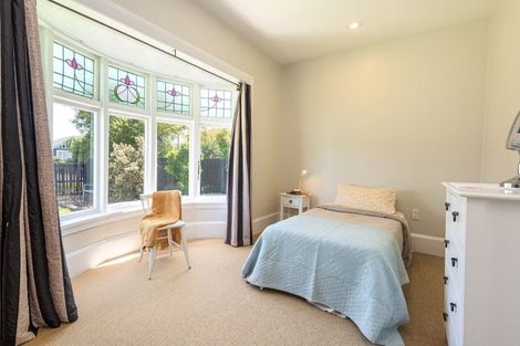 Photo of property in 2/128 Weston Road, St Albans, Christchurch, 8052