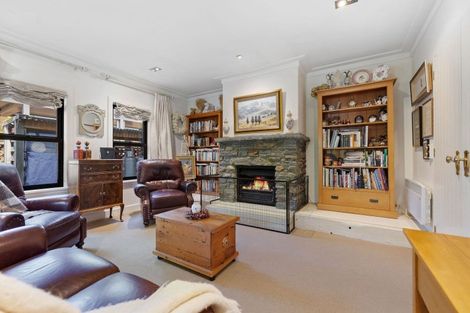 Photo of property in 68 Devon Street, Arrowtown, 9302