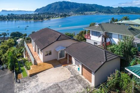 Photo of property in 6 Tairua Heights, Tairua, 3508