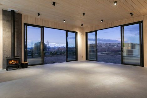 Photo of property in 17b Monteith Road, Albert Town, Wanaka, 9382
