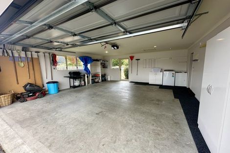 Photo of property in 17 Ash Avenue, Albert Town, Wanaka, 9305