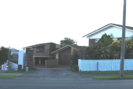 Photo of property in 71 Takutai Avenue, Half Moon Bay, Auckland, 2012
