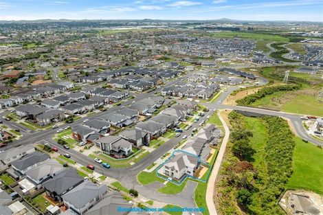 Photo of property in 15 Drumconnell Drive, Flat Bush, Auckland, 2019