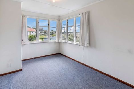Photo of property in 81 Swiss Avenue, Gonville, Whanganui, 4501