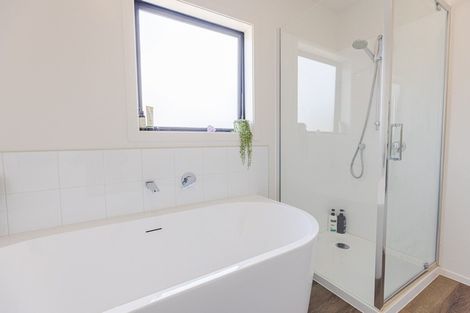 Photo of property in 5a Karaka Street, Castlecliff, Wanganui, 4501