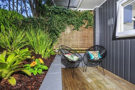 Photo of property in 3/2 Bentley Avenue, Glenfield, Auckland, 0629