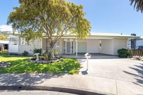 Photo of property in 7 Snell Grove, Clouston Park, Upper Hutt, 5018