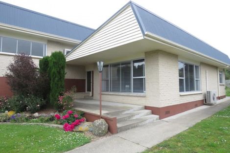 Photo of property in 4 Kenilworth Road, Oamaru North, Oamaru, 9400