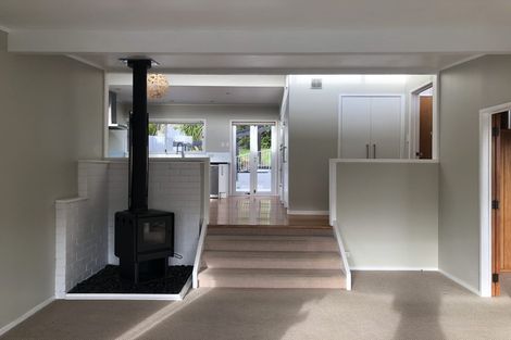 Photo of property in 54 Newhaven Terrace, Mairangi Bay, Auckland, 0630