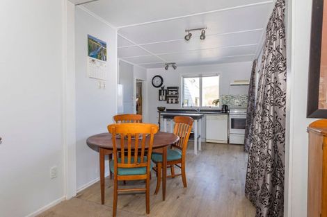 Photo of property in 3 Heretaunga Road, Maharahara, Dannevirke, 4972