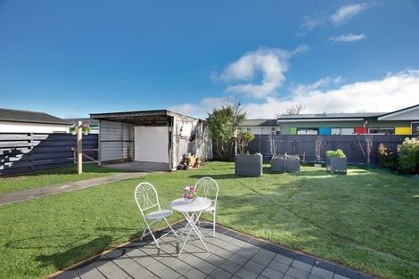 Photo of property in 53 Herbert Avenue, Cloverlea, Palmerston North, 4412