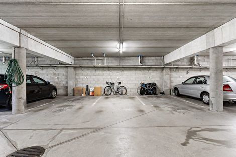 Photo of property in Henry Walton Flats, 7/2 Upper Queen Street, Auckland Central, Auckland, 1010