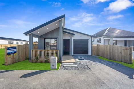 Photo of property in 12 Woven Place, Karaka, Papakura, 2113