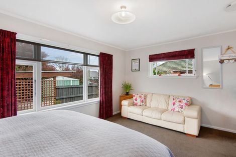 Photo of property in 1/11 Harris Crescent, Papanui, Christchurch, 8053