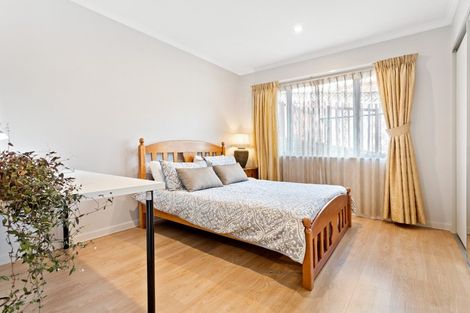 Photo of property in 6 Fernbank Lane, Greenhithe, Auckland, 0632