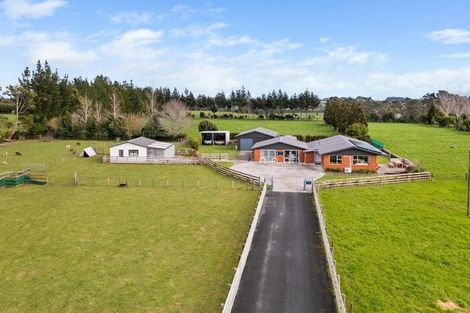 Photo of property in 318 Mountain Road, Lepperton, New Plymouth, 4373