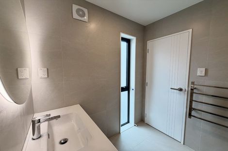 Photo of property in 58b Fitzherbert Avenue, West Harbour, Auckland, 0618