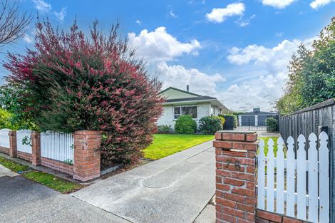 Photo of property in 76 John F Kennedy Drive, Milson, Palmerston North, 4414