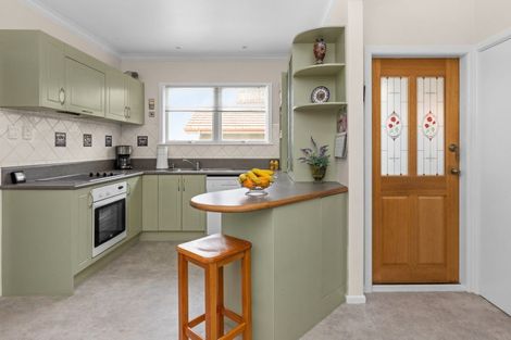 Photo of property in 13 Chambers Street, Havelock North, 4130