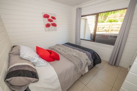 Photo of property in 8 Haekaro Lane, Cable Bay, 0420