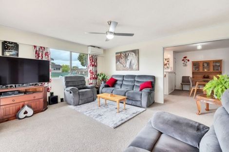 Photo of property in 2/423 Great South Road, Rosehill, Papakura, 2113