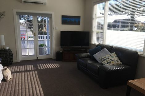 Photo of property in 229 Muritai Road, Eastbourne, Lower Hutt, 5013