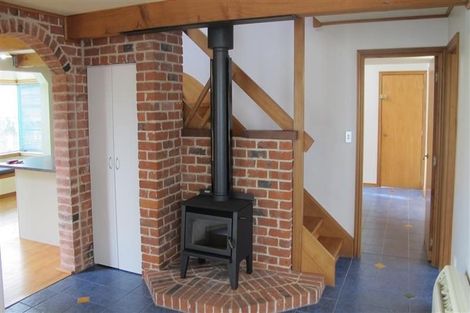 Photo of property in 33 Eastbourne Street, Caversham, Dunedin, 9012