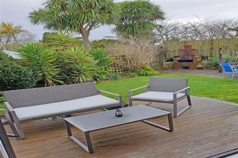 Photo of property in 16 Acacia Place, Bell Block, New Plymouth, 4312