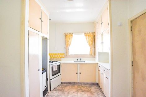 Photo of property in 119 Mackworth Street, Woolston, Christchurch, 8062