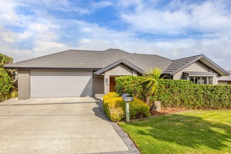 Photo of property in 75 Aotea Drive, Aotea, Porirua, 5024