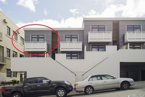 Photo of property in Pirie Street Townhouses, 9/35 Pirie Street, Mount Victoria, Wellington, 6011