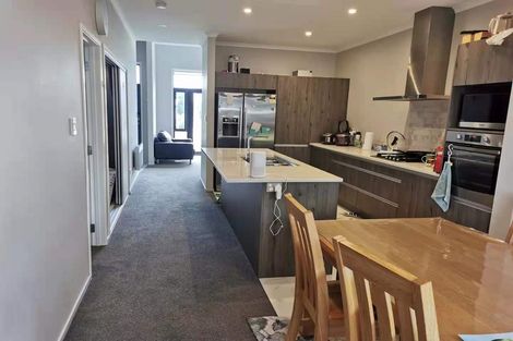 Photo of property in 117 Hobsonville Point Road, Hobsonville, Auckland, 0616