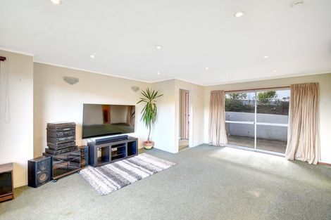 Photo of property in 27 Waldron Crescent, Green Island, Dunedin, 9018