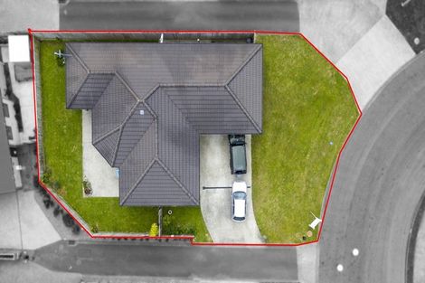 Photo of property in 9 Percy Kinsman Crescent, Riverstone Terraces, Upper Hutt, 5018