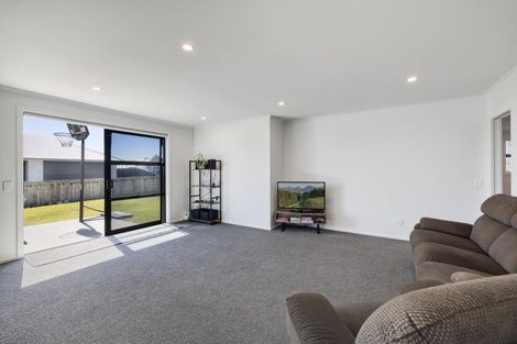 Photo of property in 74 Tynan Street, Te Puke, 3119