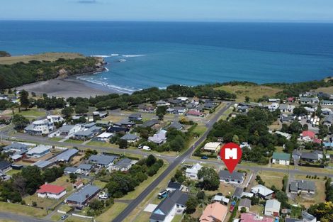 Photo of property in 43 Fox Street, Opunake, 4616