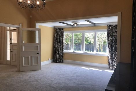 Photo of property in 15 Norwood Road, Bayswater, Auckland, 0622