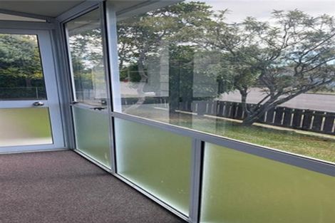 Photo of property in 28 Heather Street, Levin, 5510