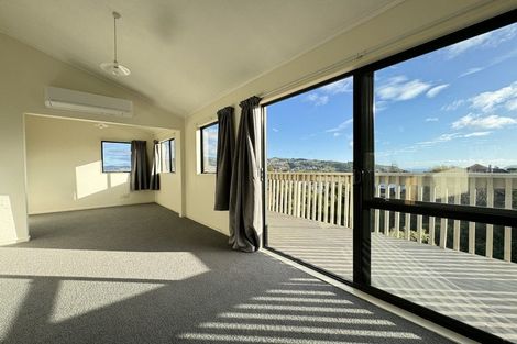 Photo of property in 20 Morere Street, Titahi Bay, Porirua, 5022