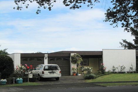 Photo of property in 19 Glengowan Place, Conifer Grove, Takanini, 2112