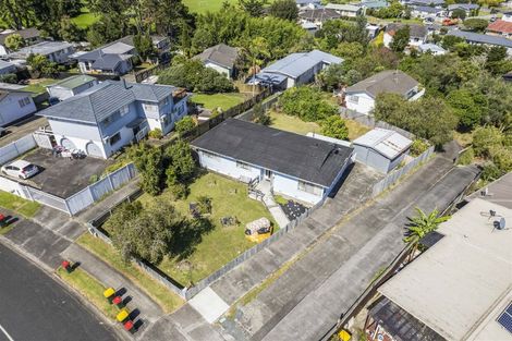 Photo of property in 73 Archmillen Avenue, Pakuranga Heights, Auckland, 2010