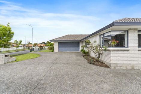 Photo of property in 12 Daria Place, Northpark, Auckland, 2013